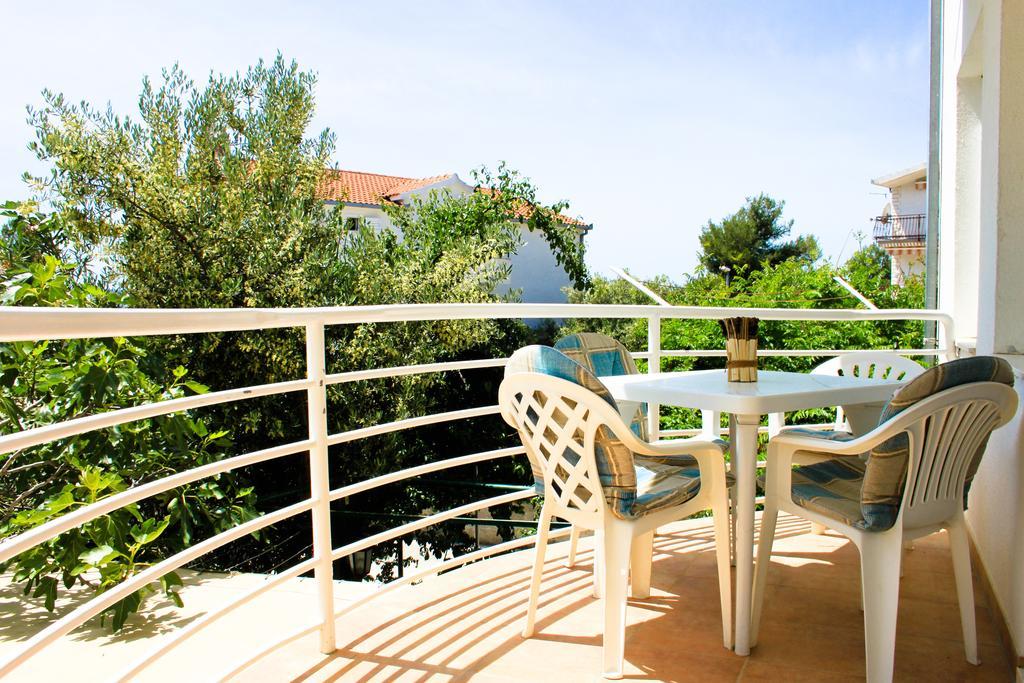 Apartments Niko Trogir Habitación foto